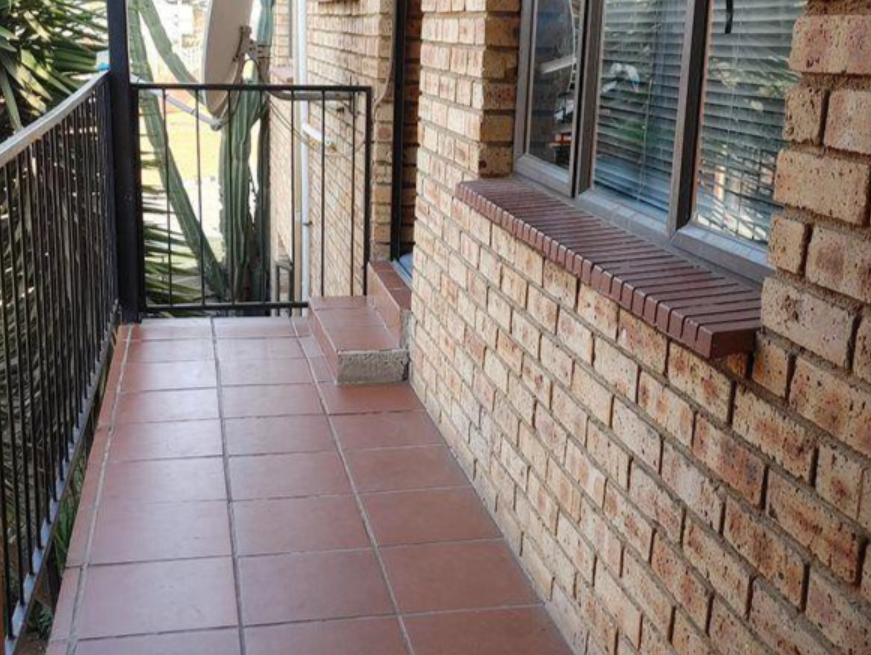 3 Bedroom Property for Sale in Aberdeen Eastern Cape